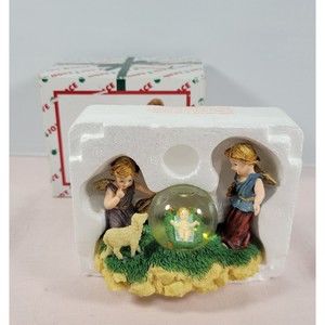 Vintage House of Lloyd Cherubs at Manger Snow Globe